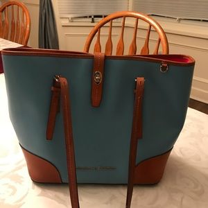 Dooney tote